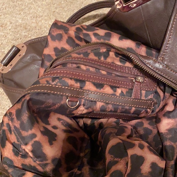 B. MAKOWSKY LEATHER BROWN BAG - Picture 9 of 9